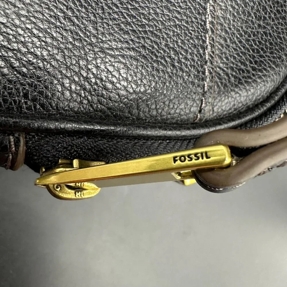 Fossil Crossbody Purse Maisie Black Leather Camera Bag Adjustable Shoulder Strap - Picture 5 of 15